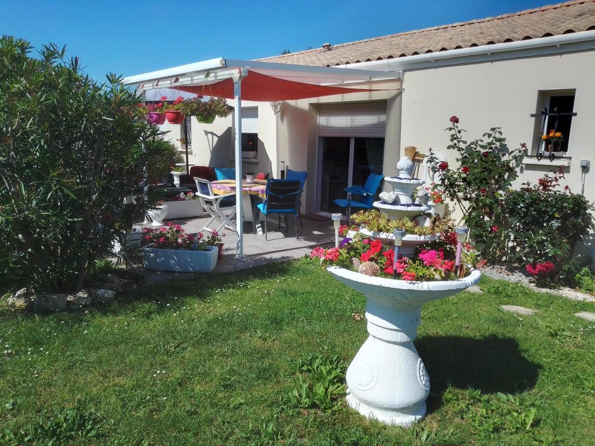 Chambre Lit Double Dans Pavillon , Chez Lilyanne Tonnay-Charente المظهر الخارجي الصورة