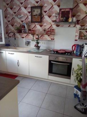 Chambre Lit Double Dans Pavillon , Chez Lilyanne Tonnay-Charente المظهر الخارجي الصورة